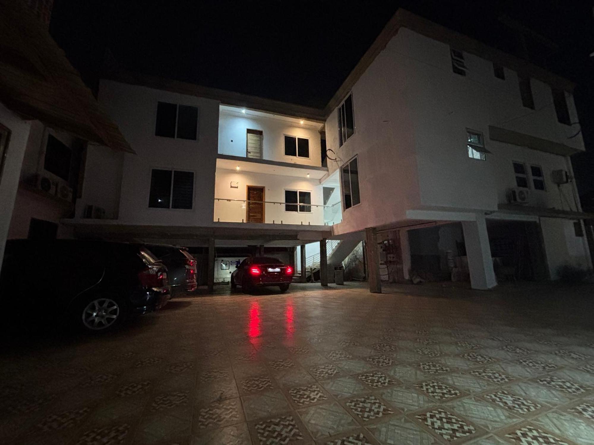 Bonsukoda Lodge Madina Eksteriør billede