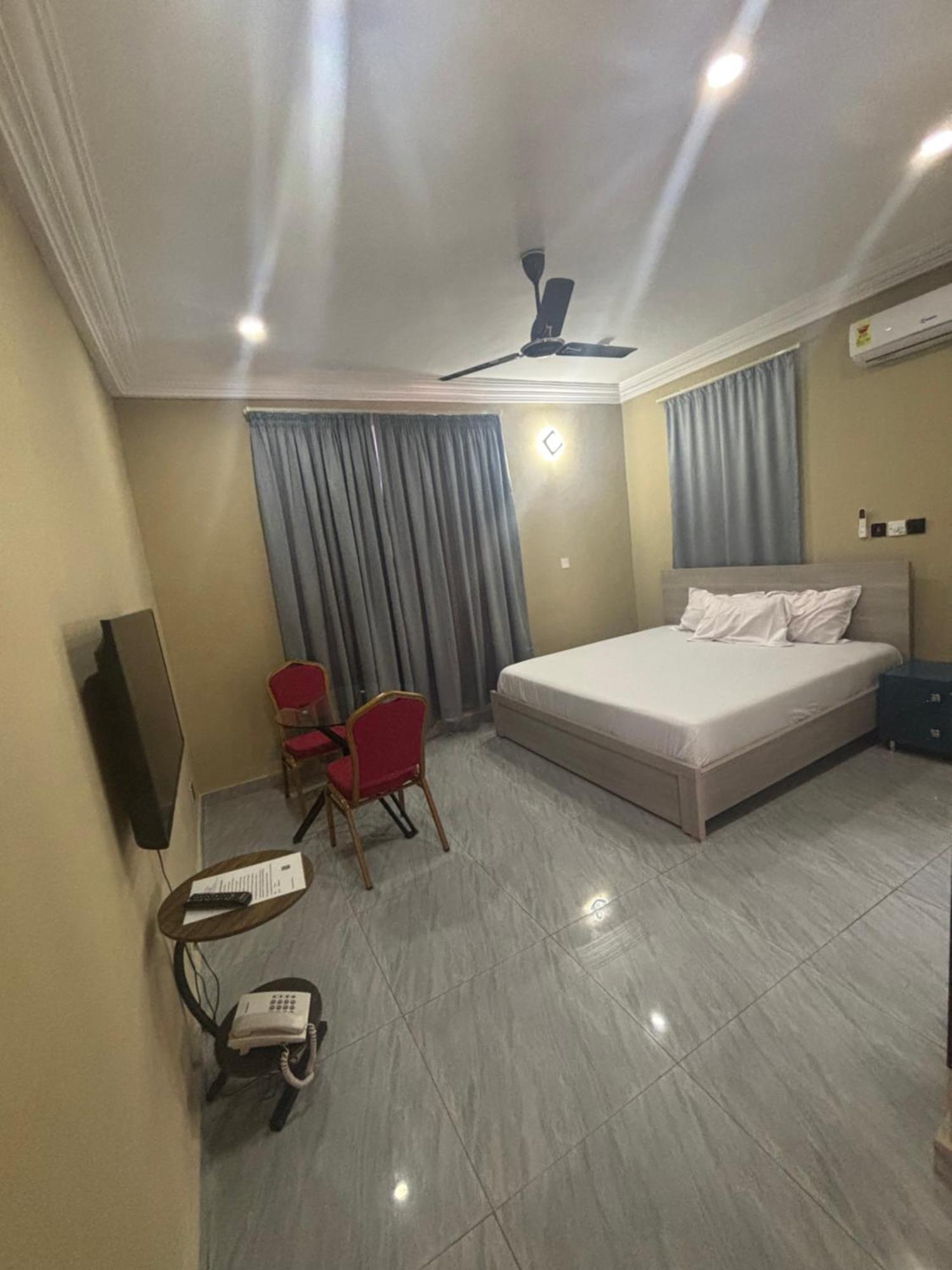 Bonsukoda Lodge Madina Eksteriør billede